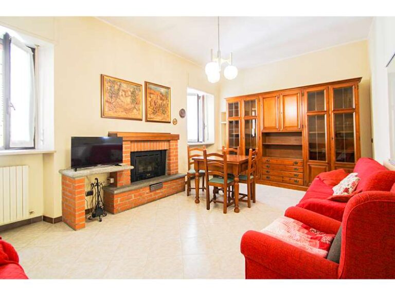 Un'immagine che ritrae design d'interni, mobilia, pavimentazione, pavimento e legna.